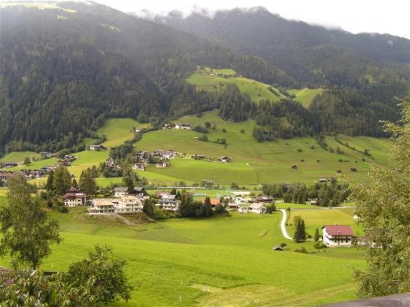 Apartment'S Haus Tegischer Neustift im Stubaital Luaran gambar